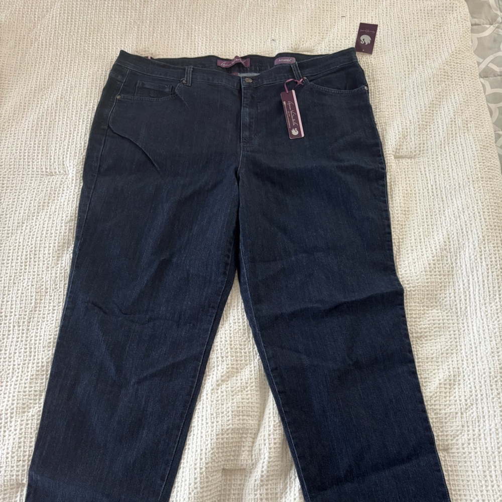 Gloria Vanderbilt Amanda Dark Indigo Jeans - Picture 3 of 7
